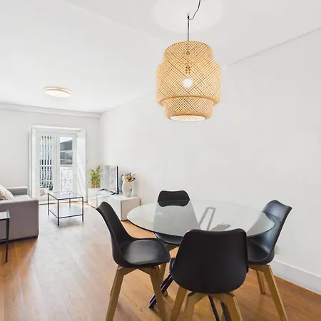 Bright 1br W/ Ac Near Cais Do Sodre | By Airnest Διαμέρισμα *