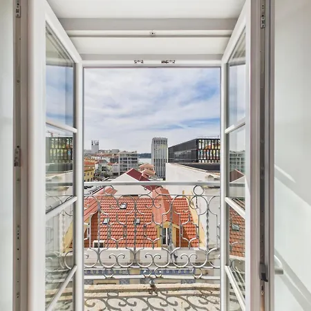 Bright 1br W/ Ac Near Cais Do Sodre | By Airnest Διαμέρισμα *