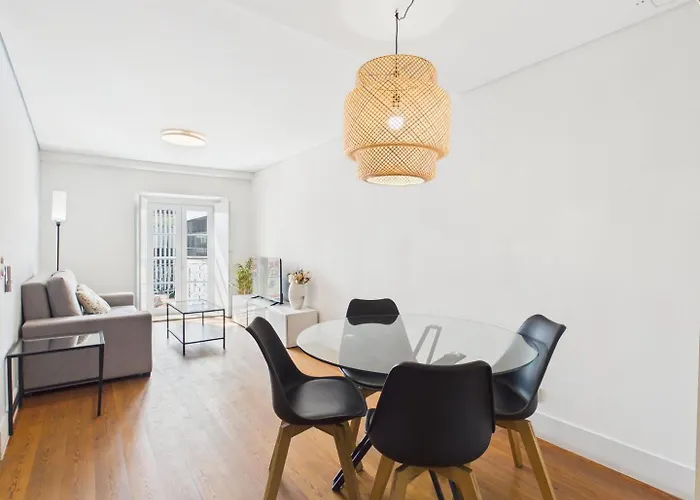 Bright 1br W/ Ac Near Cais Do Sodre | By Airnest Apartment *